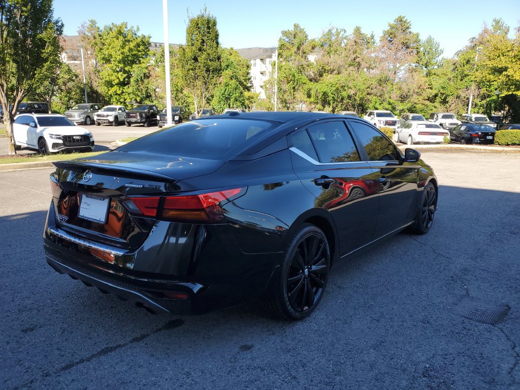 Certified 2022 Nissan Altima 2.5 SR w/ Midnight Edition Package FWD image 4
