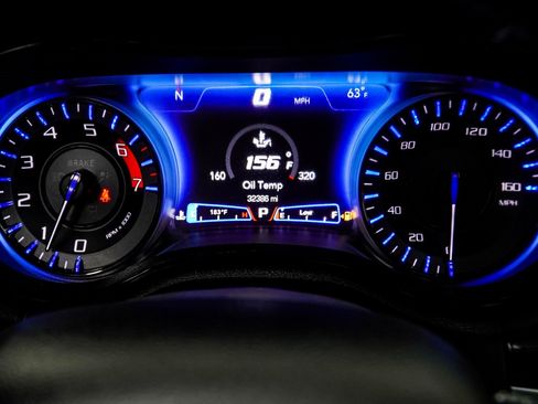 Used 2023 Chrysler 300 C image 30