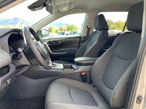 Used 2025 Toyota RAV4 LE image 25