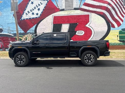 Used 2021 GMC Sierra 2500 AT4 w/ AT4 Premium Plus Package AWD/4WD image 3