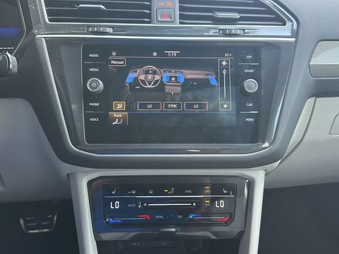 Used 2024 Volkswagen Tiguan SE R-Line FWD image 20