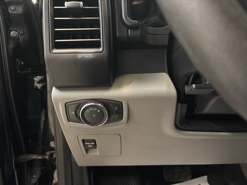Used 2018 Ford F150 XL w/ Equipment Group 101A Mid AWD/4WD image 18