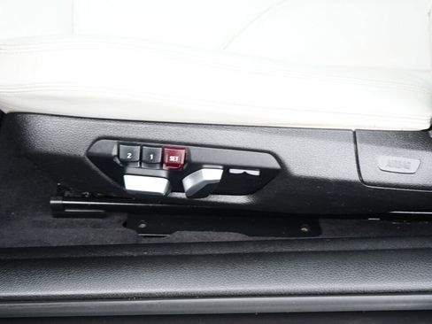 Used 2017 BMW M4 Competition image 13