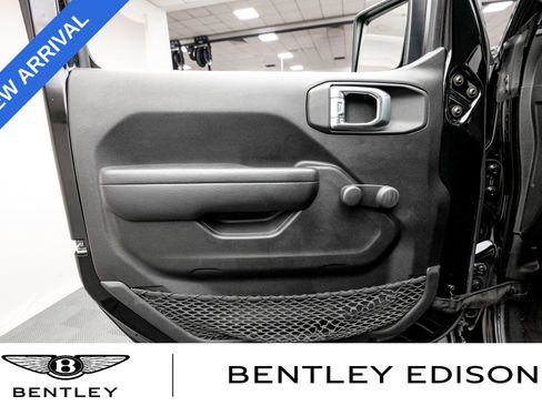 Used 2022 Jeep Wrangler Unlimited Sport AWD/4WD image 29