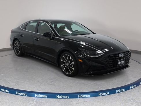Used 2021 Hyundai Sonata Limited FWD image 4
