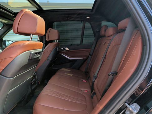 Used 2022 BMW X5 sDrive40i w/ M Sport Package RWD image 31