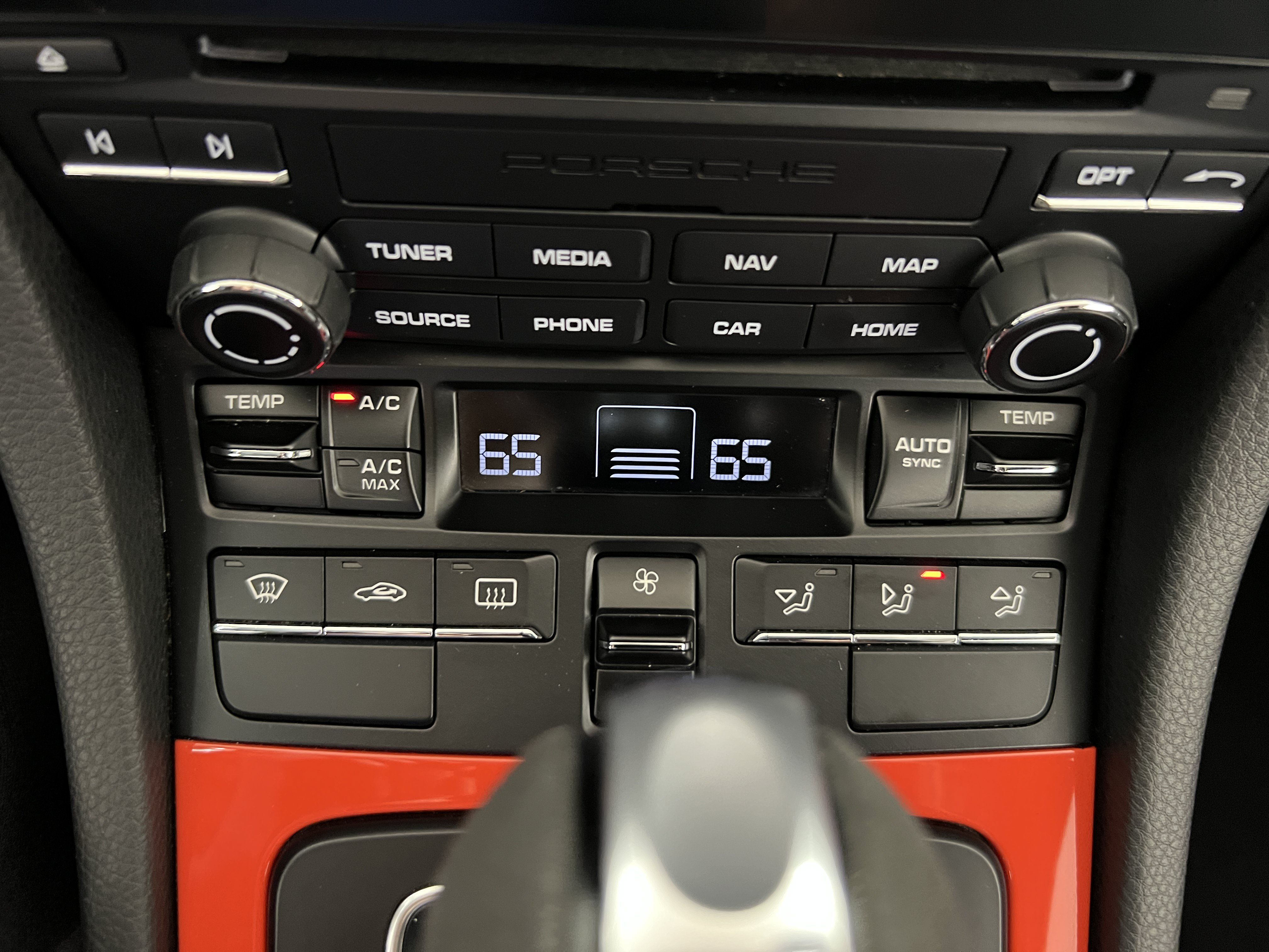 Certified 2018 Porsche 911 GT3 RWD image 23