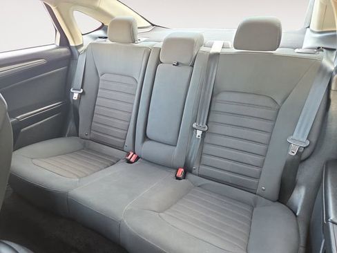 Used 2020 Ford Fusion SE AWD/4WD image 13