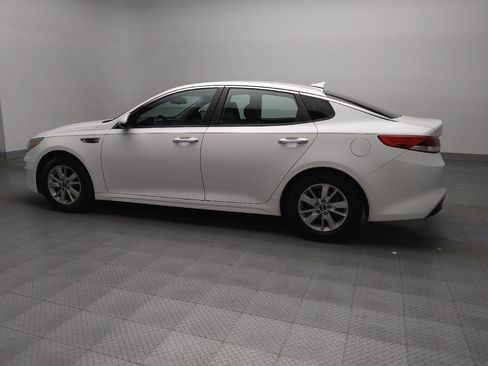 Used 2016 Kia Optima LX image 3