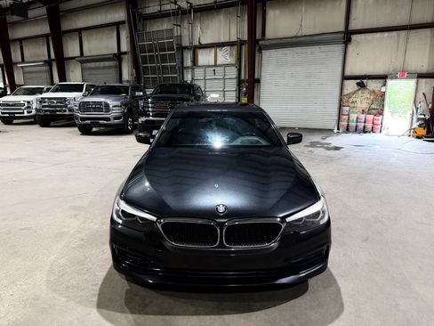 Used 2017 BMW 530i RWD image 10