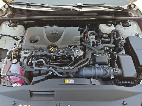 Used 2025 Toyota Camry LE FWD image 35