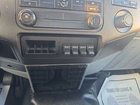 Used 2014 Ford F250 XL w/ Power Equipment Group image 25