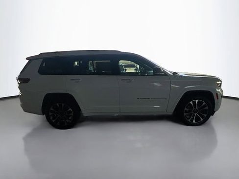 Used 2021 Jeep Grand Cherokee L Overland w/ Luxury Tech Group IV image 9