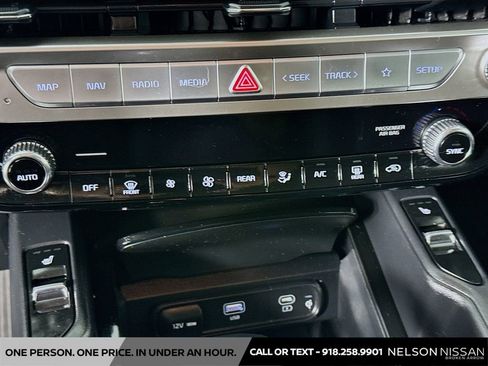 Used 2023 Kia Telluride S FWD image 16