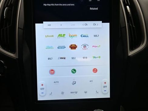 Used 2022 Ford Edge SEL image 19