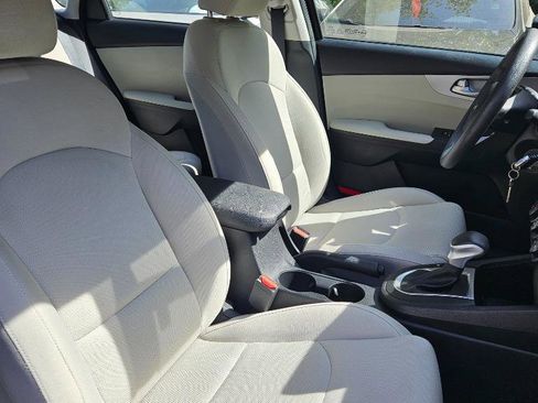 Used 2023 Kia Forte LXS image 24