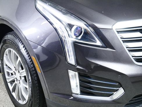Used 2018 Cadillac XT5 Luxury w/ Driver Awareness Package AWD/4WD image 16