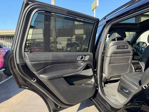 Used 2019 BMW X7 xDrive50i w/ M Sport Package AWD/4WD image 27