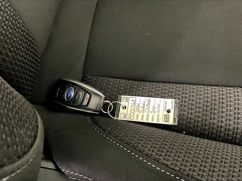 Used 2021 Subaru Outback Premium image 34