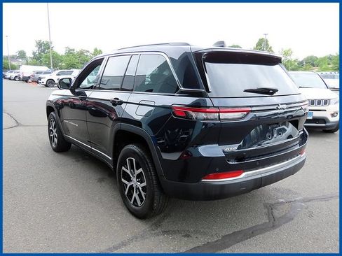 Certified 2024 Jeep Grand Cherokee Limited AWD/4WD image 5