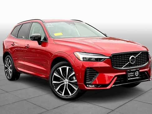 Certified 2023 Volvo XC60 B5 Plus w/ Climate Package image 2