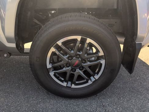 Used 2026 Toyota Tacoma TRD Sport w/ TRD Sport Premium Package AWD/4WD image 12