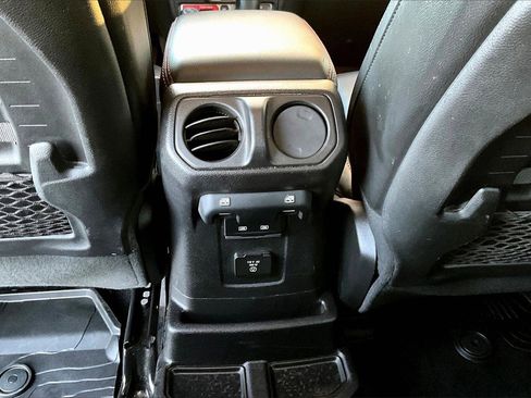 Certified 2021 Jeep Wrangler Unlimited Rubicon image 15