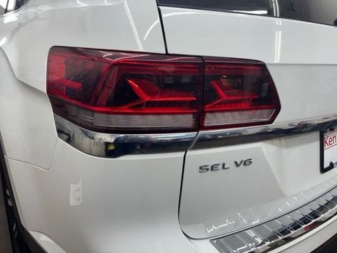 Certified 2022 Volkswagen Atlas SEL image 8