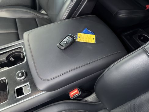 Used 2025 Lincoln Aviator 2WD image 31