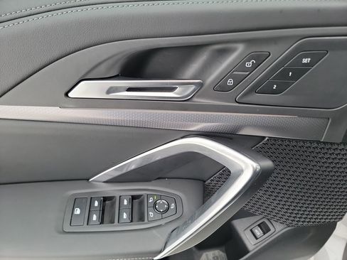 Used 2025 BMW X1 xDrive28i w/ M Sport Package image 11