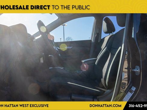 Used 2018 Nissan Rogue S image 3