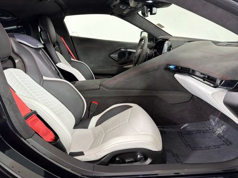 Used 2023 Chevrolet Corvette Stingray Premium Cpe w/ Z51 Performance Package RWD image 19
