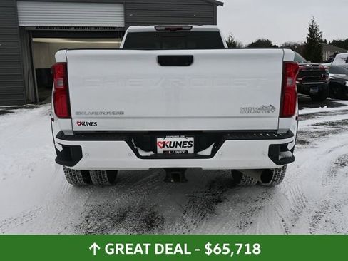 Used 2024 Chevrolet Silverado 3500 High Country w/ Technology Package image 8