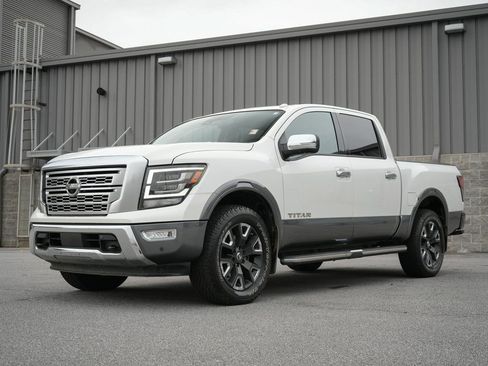 Used 2021 Nissan Titan Platinum Reserve w/ Moonroof Package image 3