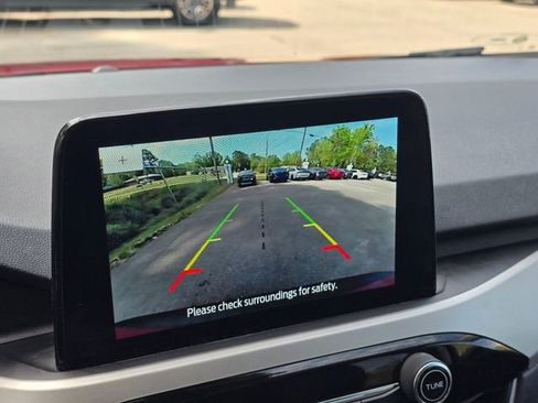 Used 2022 Ford Escape SE w/ SE Sport Appearance Package image 31