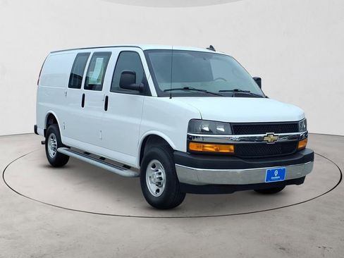 Certified 2024 Chevrolet Express 2500 w/ Driver Convenience Package RWD image 3