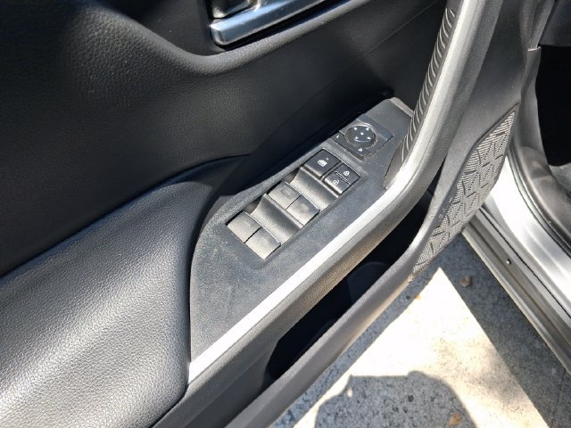 Used 2022 Toyota RAV4 XLE AWD/4WD image 14