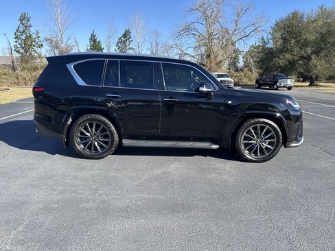 Used 2024 Lexus LX 600 F Sport AWD/4WD image 4