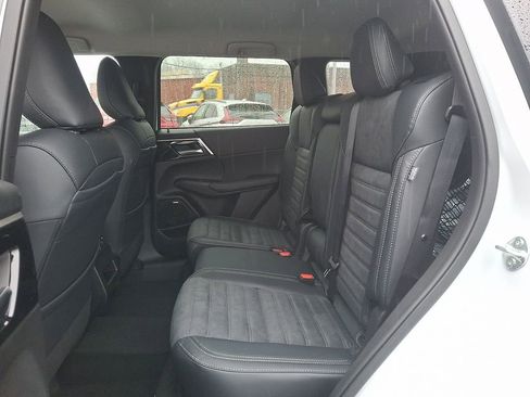 New 2026 Mitsubishi Outlander SE AWD/4WD image 6