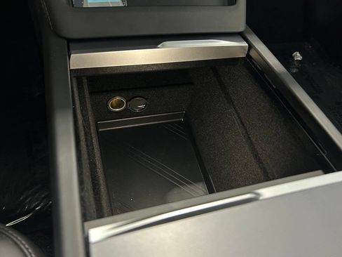 Used 2025 Tesla Model 3 Long Range RWD image 37
