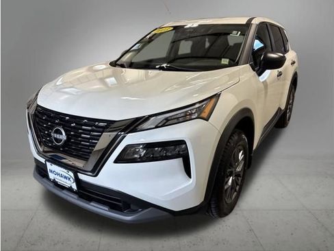 Used 2023 Nissan Rogue S AWD/4WD image 1