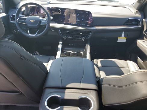 New 2026 Chevrolet Tahoe Premier w/ Sun And Tow Package AWD/4WD image 13