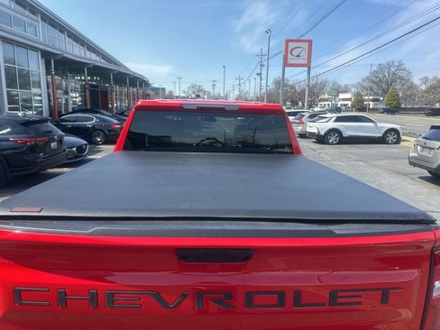 Used 2022 Chevrolet Silverado 1500 RST AWD/4WD image 18