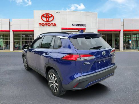 Used 2022 Toyota Corolla Cross XLE FWD image 4