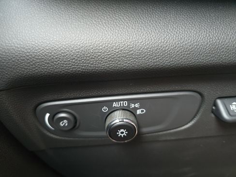 Used 2023 Buick Envision Essence w/ Technology Package I AWD/4WD image 22