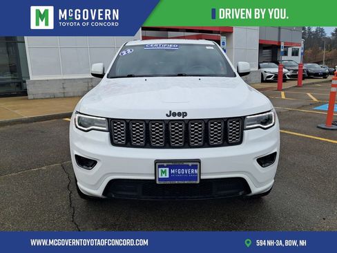 Used 2022 Jeep Grand Cherokee Laredo X AWD/4WD image 9