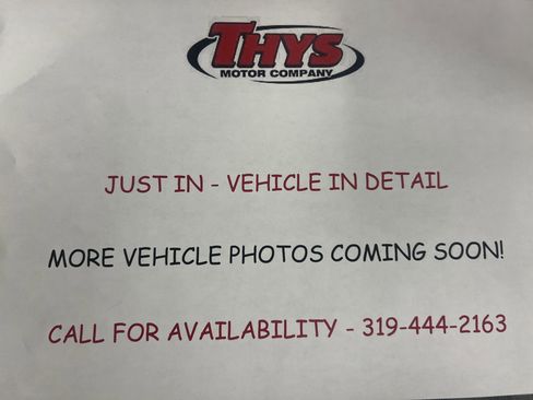 Used 2010 Dodge Grand Caravan Crew w/ Entertainment Group 2 FWD image 2