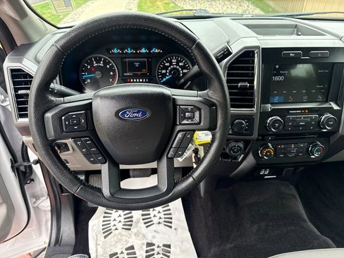 Used 2016 Ford F150 XLT w/ Equipment Group 302A Luxury AWD/4WD image 14