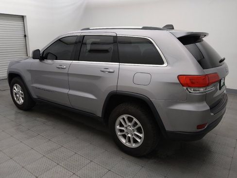 Used 2018 Jeep Grand Cherokee Laredo AWD/4WD image 3