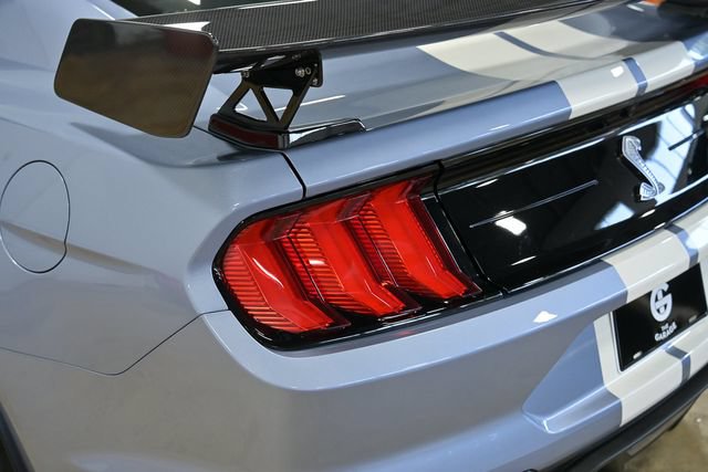 Used 2022 Ford Mustang Shelby GT500 w/ Carbon Fiber Track Pack RWD image 18